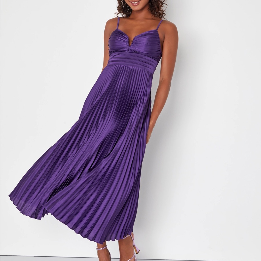 Elegant Purple Pleated Dress